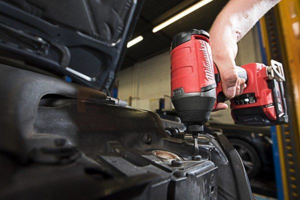 Milwaukee M18 FQID-0X 18v Hüdrauliline löökruvikeeraja  - Rent - Image 4