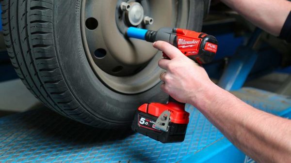 Milwaukee M18 FMTIWF12 Löökmutrikeeraja 610Nm Rent - Image 4